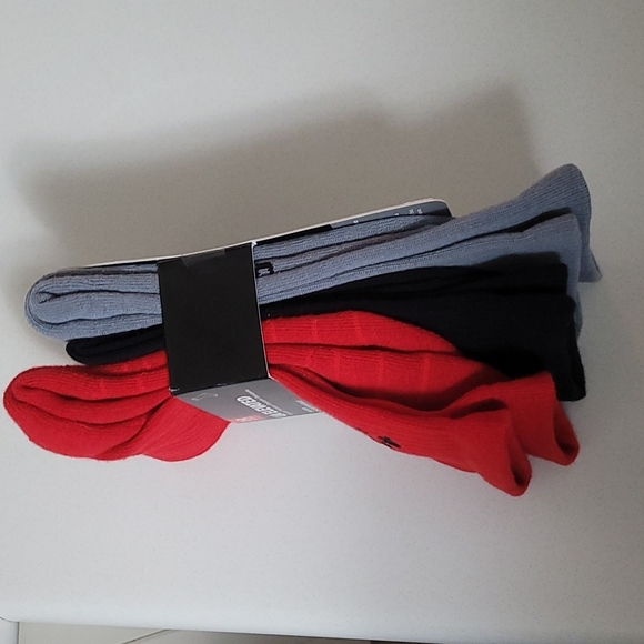 Under Armor - Picture 2 of 3